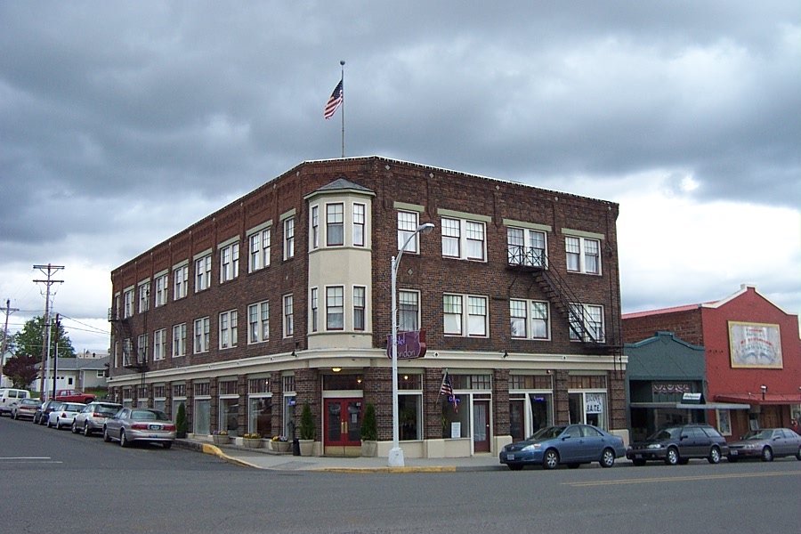 Condon Oregon Sits At The Crossroads Of John Day And Wasco Having